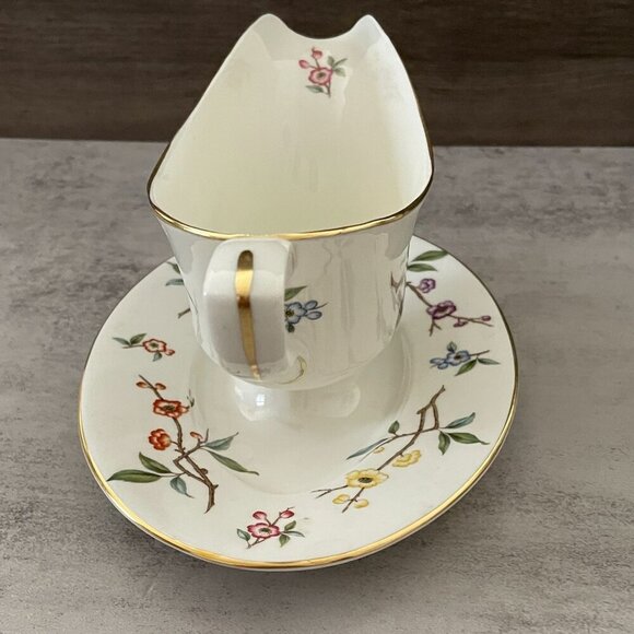 Vintage Royal Worcester Blossom Time Gravy Boat with Attached Under Plate MINT - Picture 3 of 10
